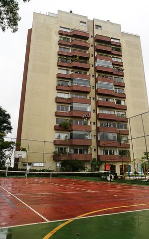 Apartamento à venda com 300m², 4 quartos e 3 vagas Apartamento à venda com 300m², 4 quartos e 3 vagasFachada