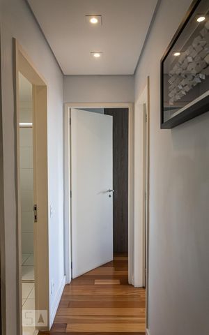 Apartamento à venda com 60m², 2 quartos e 1 vaga Apartamento à venda com 60m², 2 quartos e 1 vagaCorredor