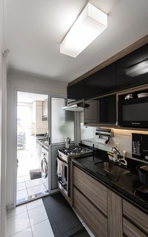 Apartamento à venda com 60m², 2 quartos e 1 vaga Apartamento à venda com 60m², 2 quartos e 1 vagaCozinha