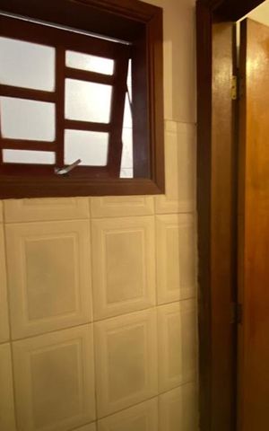 Casa para alugar com 143m², 4 quartos e 3 vagas Casa para alugar com 143m², 4 quartos e 3 vagasBanheiro de Serviço