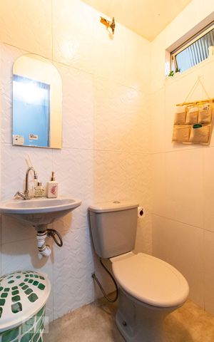 Casa à venda com 95m², 2 quartos e 2 vagas1o. Andar - Banheiro de serviço