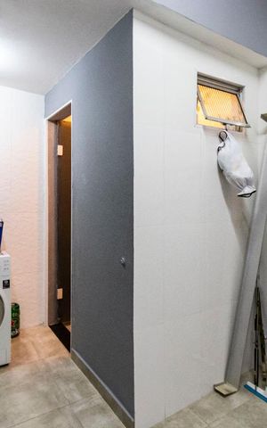 Casa à venda com 95m², 2 quartos e 2 vagas1o. Andar - Área de serviço