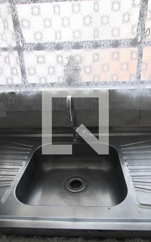Casa para alugar com 29m², 1 quarto e sem vagaPia da cozinha