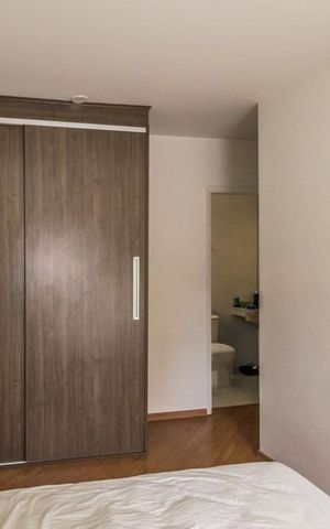 Apartamento à venda com 80m², 3 quartos e 2 vagas Apartamento à venda com 80m², 3 quartos e 2 vagasSuíte