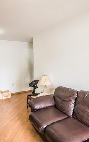 Apartamento à venda com 80m², 3 quartos e 2 vagas Apartamento à venda com 80m², 3 quartos e 2 vagasSala