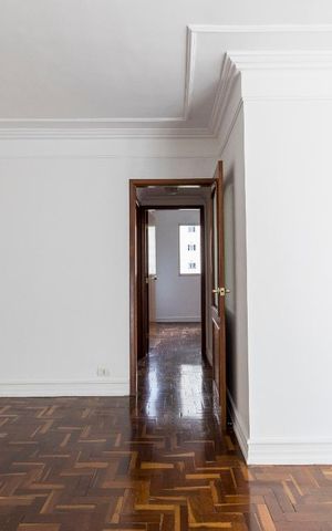 Apartamento à venda com 83m², 2 quartos e 1 vaga Apartamento à venda com 83m², 2 quartos e 1 vagaSala