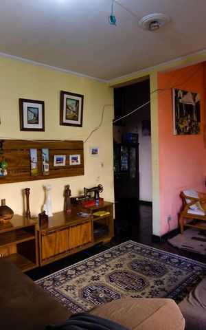 Casa à venda com 434m², 4 quartos e 7 vagas Casa à venda com 434m², 4 quartos e 7 vagasSala