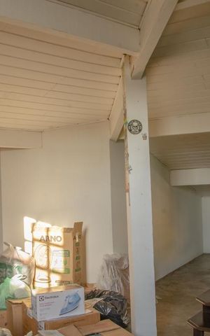Casa à venda com 128m², 3 quartos e 4 vagas Casa à venda com 128m², 3 quartos e 4 vagasSótão