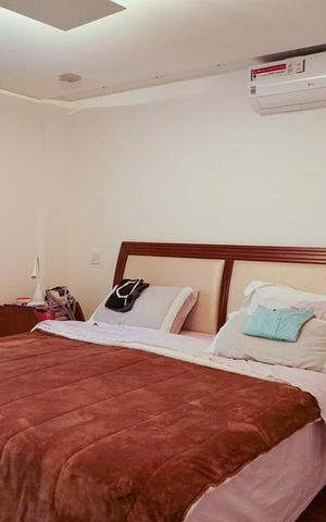 Apartamento à venda com 240m², 4 quartos e 2 vagas Apartamento à venda com 240m², 4 quartos e 2 vagasSuíte 1