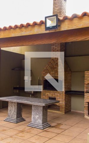 Apartamento para alugar com 110m², 3 quartos e 2 vagas Apartamento para alugar com 110m², 3 quartos e 2 vagasÁrea comum - Churrasqueira