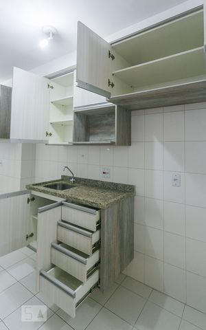 Apartamento à venda com 69m², 3 quartos e 2 vagasCozinha Armarios