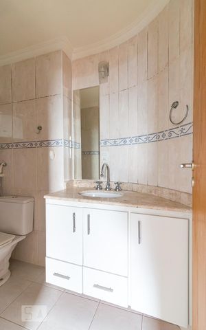 Apartamento à venda com 150m², 3 quartos e 2 vagasBanheiro quarto 1 suíte