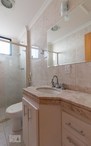 Apartamento à venda com 150m², 3 quartos e 2 vagasBanheiro quarto 2 suíte