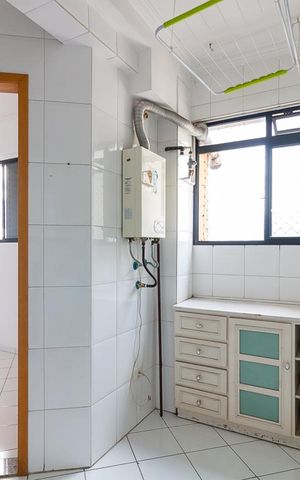 Apartamento à venda com 150m², 3 quartos e 2 vagasÁrea de serviço