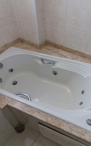 Apartamento à venda com 150m², 3 quartos e 2 vagasBanheiro quarto 3 suíte - banheira