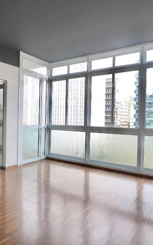 Apartamento à venda com 170m², 5 quartos e sem vaga Apartamento à venda com 170m², 5 quartos e sem vagaSala/Quarto