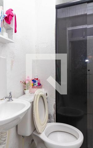Apartamento à venda com 38m², 2 quartos e 1 vaga Apartamento à venda com 38m², 2 quartos e 1 vagaBanheiro