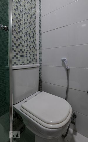 Apartamento à venda com 65m², 2 quartos e 1 vagaBanheiro 2