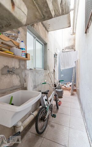 Casa para alugar com 30m², 1 quarto e sem vagaÁrea de serviço