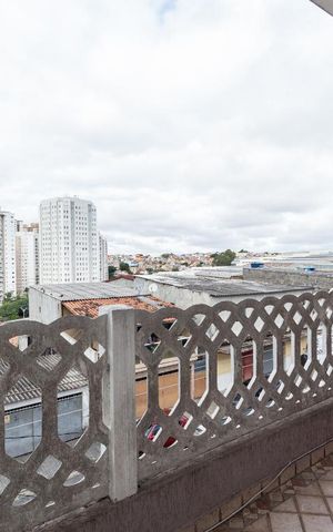 Casa à venda com 246m², 4 quartos e 2 vagas Casa à venda com 246m², 4 quartos e 2 vagasVaranda da Suíte