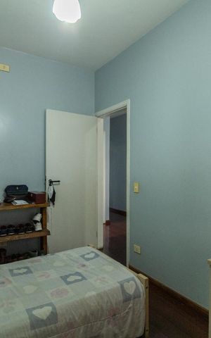 Casa à venda com 246m², 4 quartos e 2 vagas Casa à venda com 246m², 4 quartos e 2 vagasQuarto 3