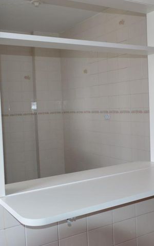 Apartamento para alugar com 78m², 2 quartos e sem vagaCozinha e Área de Serviço