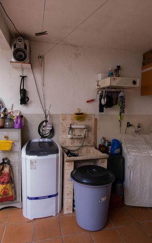 Casa à venda com 330m², 4 quartos e 8 vagas Casa à venda com 330m², 4 quartos e 8 vagasÁrea de Serviço