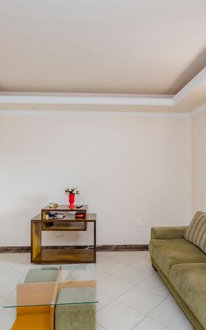 Casa para alugar com 300m², 4 quartos e 3 vagasSala