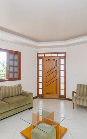 Casa para alugar com 300m², 4 quartos e 3 vagasSala