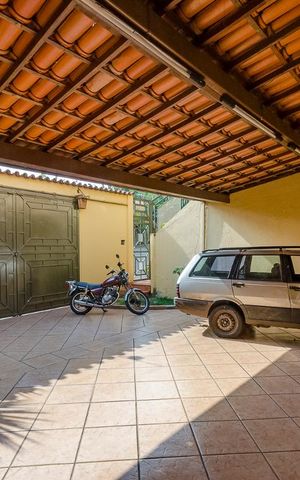 Casa para alugar com 300m², 4 quartos e 3 vagasGaragem