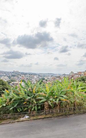 Casa para alugar com 300m², 4 quartos e 3 vagasvaranda Suíte 
