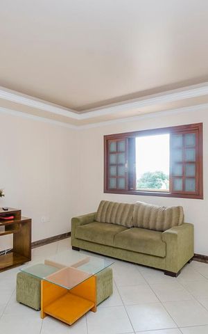 Casa para alugar com 300m², 4 quartos e 3 vagasSala