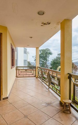 Casa para alugar com 300m², 4 quartos e 3 vagasVaranda da Sala