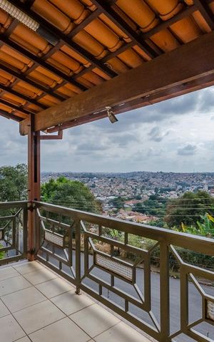Casa para alugar com 300m², 4 quartos e 3 vagasvaranda Suíte 