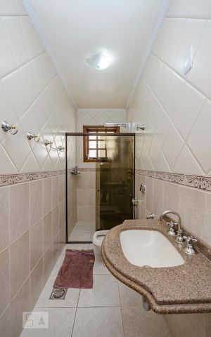 Casa para alugar com 300m², 4 quartos e 3 vagasBanheiro Social
