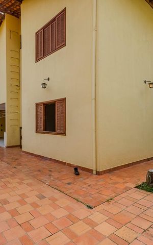 Casa para alugar com 300m², 4 quartos e 3 vagasÁrea Externa