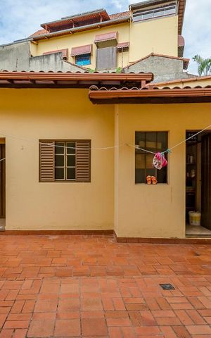 Casa para alugar com 300m², 4 quartos e 3 vagasÁrea Externa