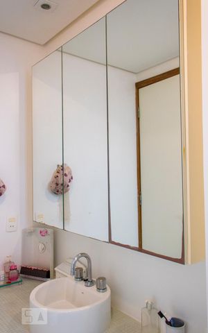Apartamento para alugar com 414m², 5 quartos e 4 vagasBanheiro do Quarto 3