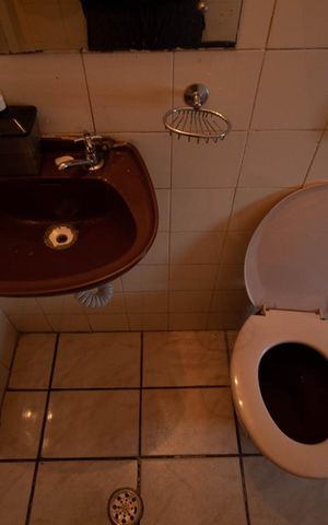 Casa à venda com 180m², 3 quartos e 2 vagas Casa à venda com 180m², 3 quartos e 2 vagasLavabo