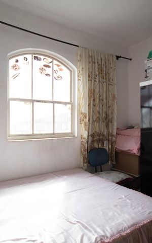 Casa à venda com 180m², 3 quartos e 2 vagas Casa à venda com 180m², 3 quartos e 2 vagasQuarto 2