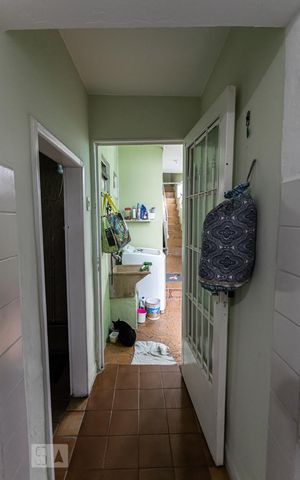 Casa à venda com 101m², 3 quartos e 1 vagaBanheiro Corredor