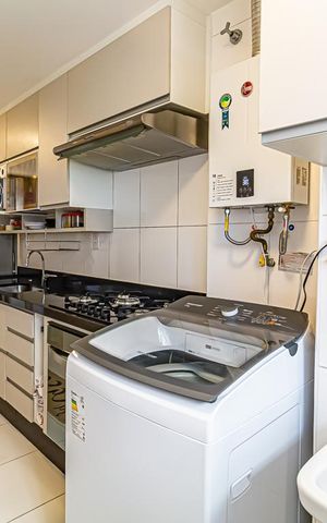 Apartamento para alugar com 85m², 2 quartos e 1 vaga Apartamento para alugar com 85m², 2 quartos e 1 vagaCozinha e Área de Serviço