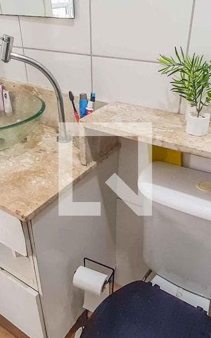 Apartamento à venda com 45m², 2 quartos e 1 vaga Apartamento à venda com 45m², 2 quartos e 1 vagaBanheiro