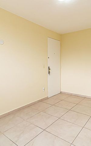 Apartamento à venda com 57m², 2 quartos e 1 vaga Apartamento à venda com 57m², 2 quartos e 1 vagaSala
