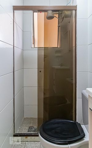 Apartamento à venda com 57m², 2 quartos e 1 vaga Apartamento à venda com 57m², 2 quartos e 1 vagaBanheiro