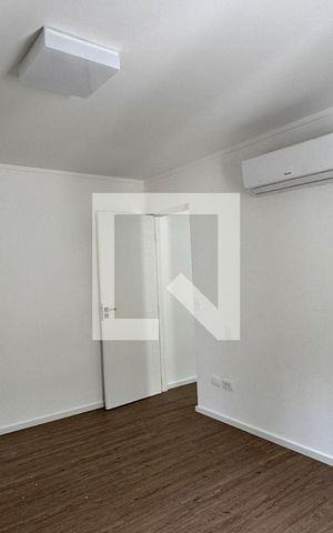 Casa de condomínio para alugar com 400m², 3 quartos e 4 vagasSuíte 2