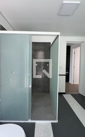 Casa de condomínio para alugar com 400m², 3 quartos e 4 vagasBanheiro da Suíte 3