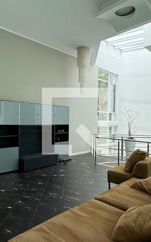 Casa de condomínio para alugar com 400m², 3 quartos e 4 vagasSala