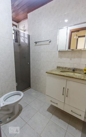 Casa à venda com 115m², 3 quartos e 2 vagasBanheiro Social