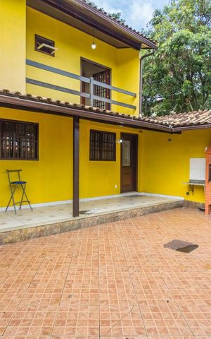 Casa à venda com 115m², 3 quartos e 2 vagasChurrasqueira